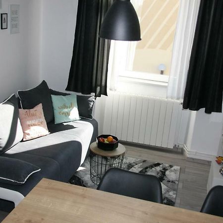 Stylish Apartment In City Center Pula Zewnętrze zdjęcie